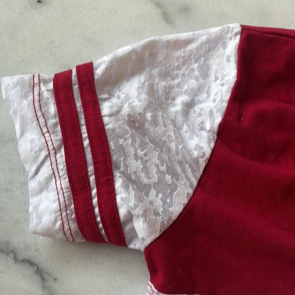 Harry Potter Gryffindor Crest T-Shirt - Picture 7 of 7